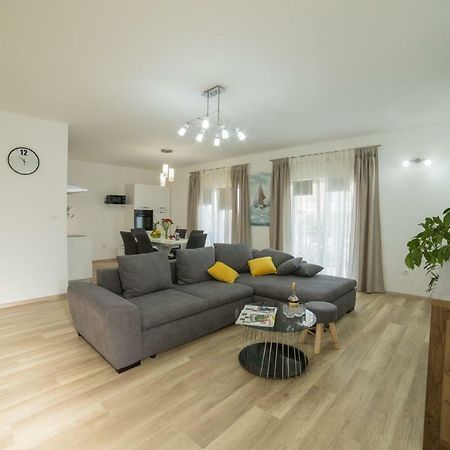 Apartment Vidovic Kaštela Buitenkant foto