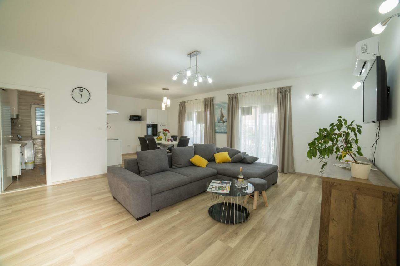 Apartment Vidovic Kaštela Buitenkant foto